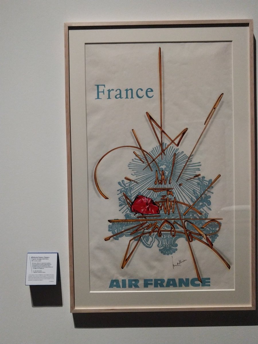 Christo324085's tweet photo. Visite de l'exposition #GeorgesMathieu à l'Historial de la Vendée, à l'occasion des 50 ans de l'usine étoile de Fontenay le Comte dont il a dessiné les plans.
Cet artiste a créé plusieurs objets que vous connaissez. @airfrance https://t.co/yqO5D91wpK