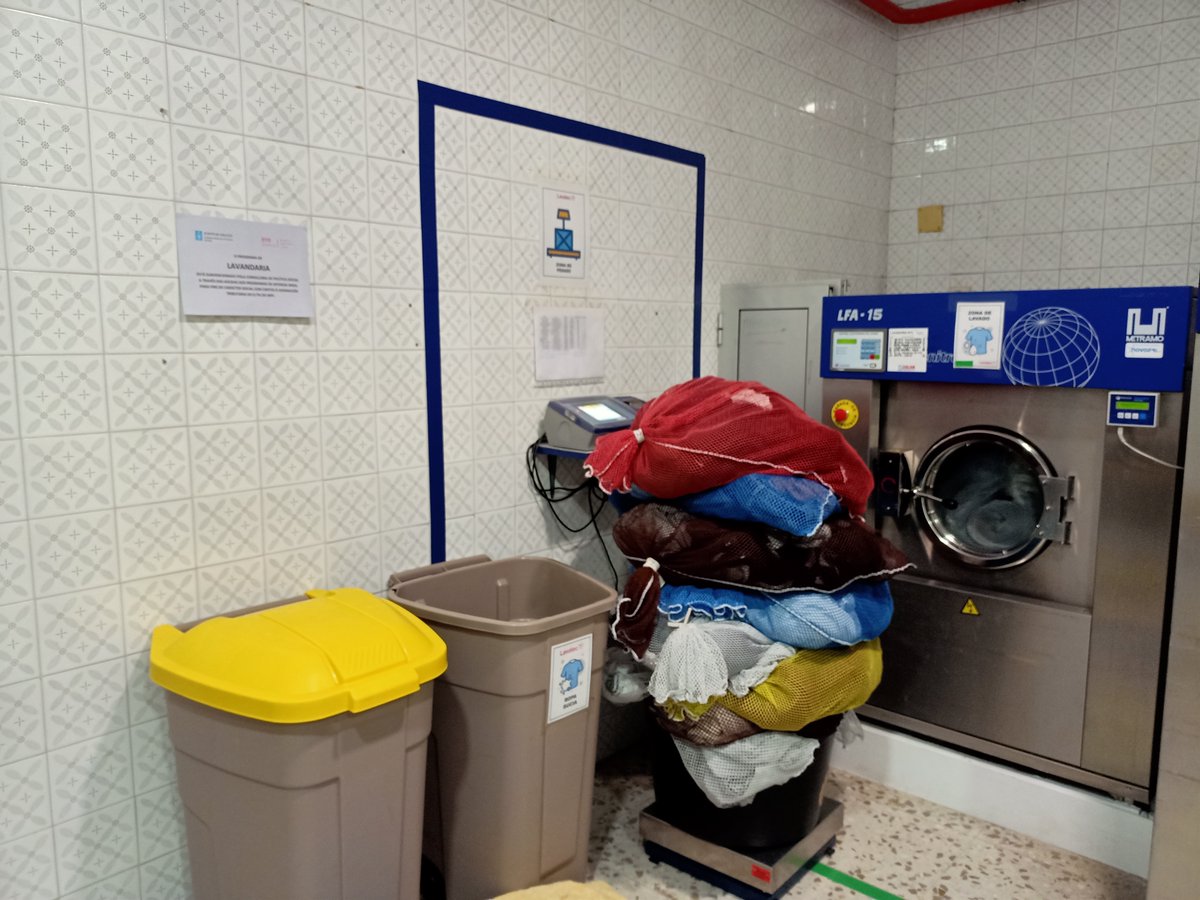 evdgalicia's tweet photo. O programa de LAVANDARÍA de EVD Galicia está subvencionado pola ConsellerÍa de PolÍtica Social a través das axudas aos programas de interese xeral para fins de carácter social con cargo á asignación tributaria do 0.7% do IRPF.

Máis INFO de LAVATEC ▶https://t.co/sFTOJy5e5c https://t.co/Wek33IUlQe