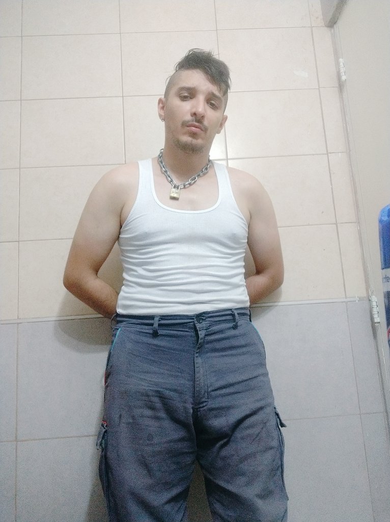 pig_slave_arg's tweet photo. Sweating like a pig hehe https://t.co/9PKhd9Zaxe