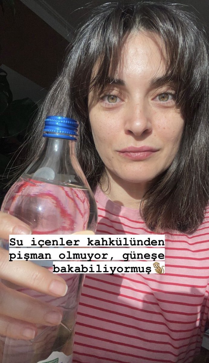 #AslıhanGürbüz’ün yeni instagram storysi 💗