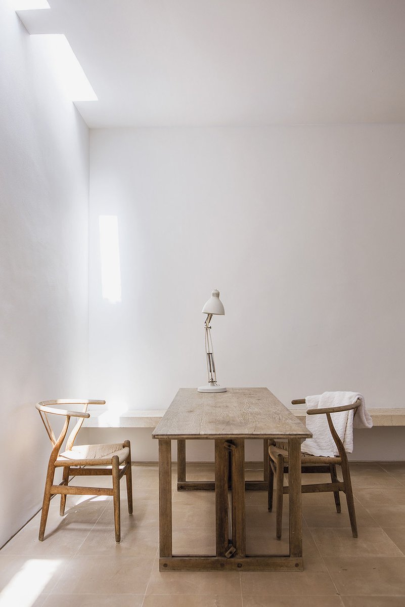 ManuelRevilla57's tweet photo. Casa Neuendorf en Mallorca, diseñada por John Pawson https://t.co/VSyb9bbfew