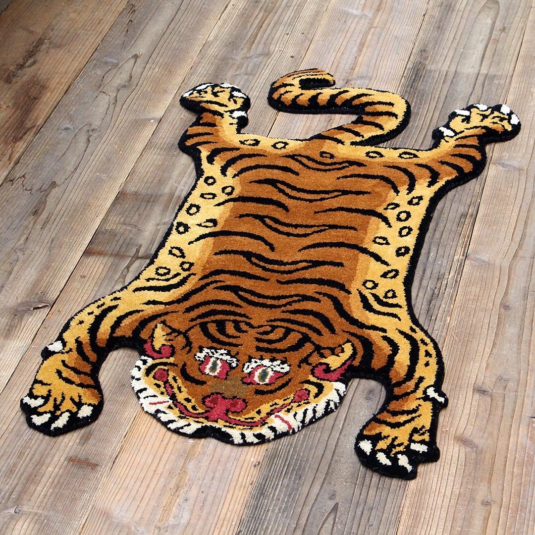 Leprium_mowlift's tweet photo. 存在感のあるチベタンタイガーラグ🐯✨
#レプリウム #leprium #雑貨屋 #interiar #インテリア #家具 #大分 #オシャレ家具 #furniture #mowlift #モーリフト #detail #チベタン
https://t.co/civ2tOQi6L https://t.co/L8bMI56Mh5