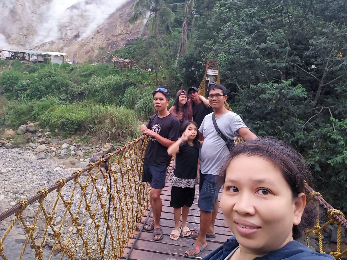 QuinchCima's tweet photo. #fambond
#sulfurmountain https://t.co/FW5942Yldi
