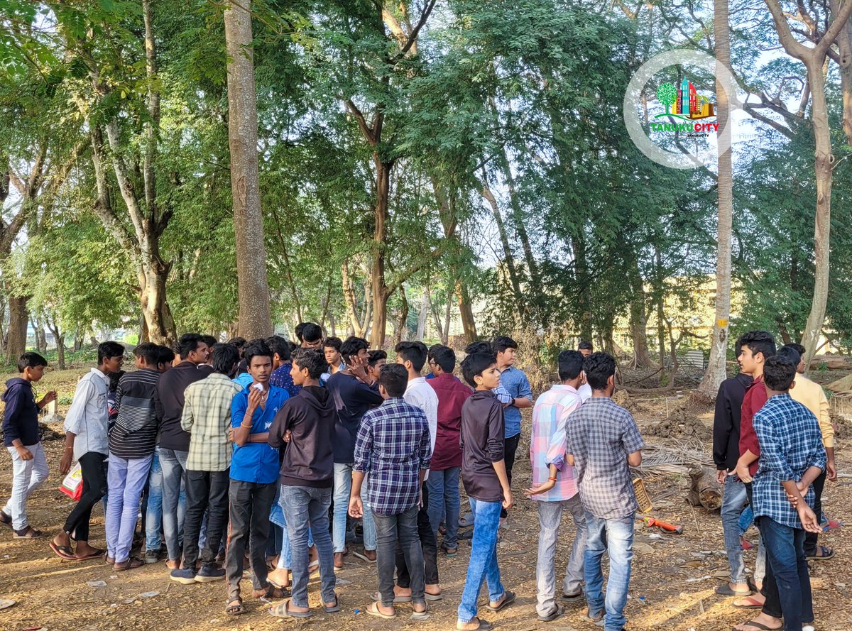 TANUKUCITY's tweet photo. "Free Photoshoot" Drive @ Walking Track Park...😍🎊
Participate chesina prati okkariki thanks and mana tanuku Photographers ki and Tanuku Photography Union ki chala Pedda Thanks cheppali.. Valla Support matram #unstoppable 🥰❤️🎊
Thank you TMC..
#freephotoshoot #tanuku https://t.co/Xarm1LKfsi