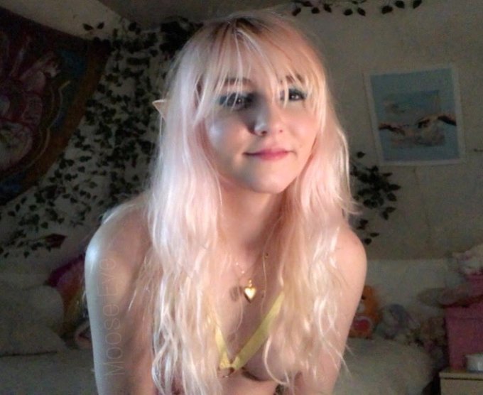 facial or creampie? https://t.co/iIrCGT5SfZ