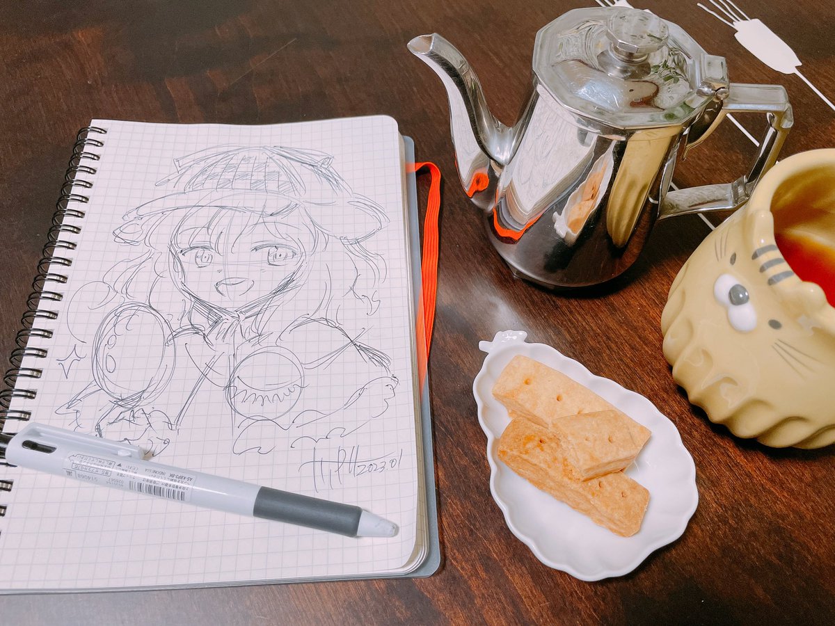 次の新刊のアイデア出し中
今回は久しぶりなあのキャラも描きたいな!

そういえば、昨夜はショートブレット我慢しましたよ!
我ながら、エライ笑 