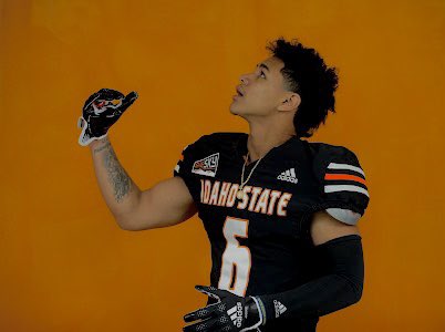 dame_moun3's tweet image. I want to thank God, my coaches, and family forBlessed with this opportunity, time to work!! @CodyHawkins @CoachMondt @JUCOFFrenzy 🙏🖤#Committed