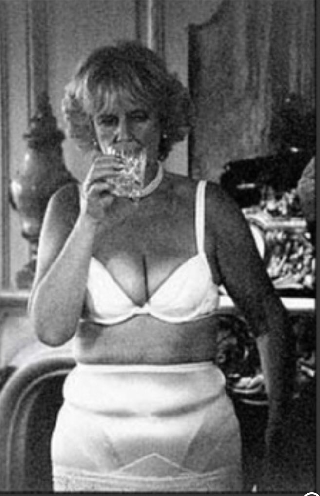 SophiaBrit876's tweet photo. #camillathehomewrecker
#EvilStepmother
#CamillaConsortsWithAbusers
#SparebyPrinceHarry
#Thethirdwheel https://t.co/nsXNh0GHfG