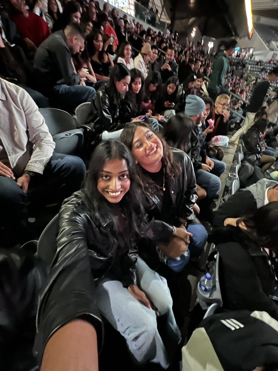 begging u to let our group on the floor it’s her bday soon thx #attplayoffplaylist