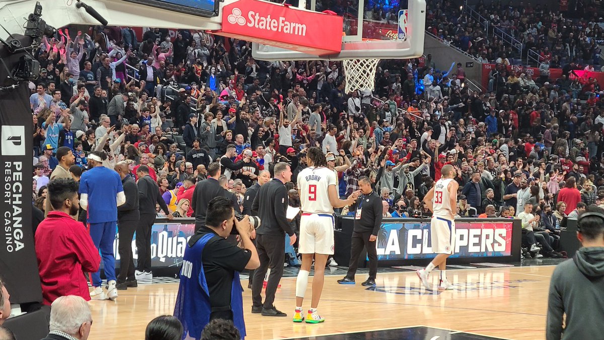 https://pbs.twimg.com/media/FmAISvwaMAAdY5B.jpg Hawks 112, Clippers 108: Play-by-play, highlights and reactions