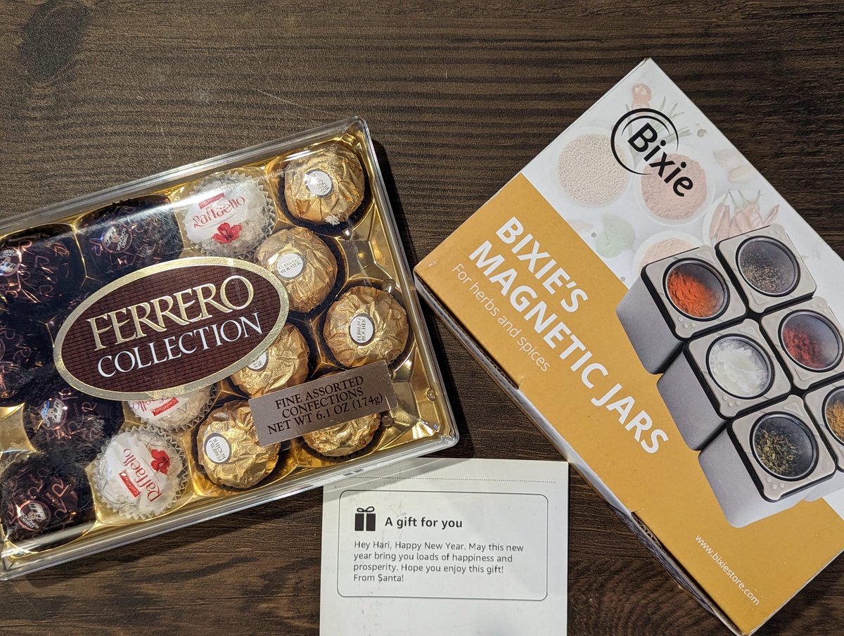 Harign_iyer's tweet photo. @DesiSecretSanta  Thank you for the wonderful Gifts !! https://t.co/zpT0I40noF