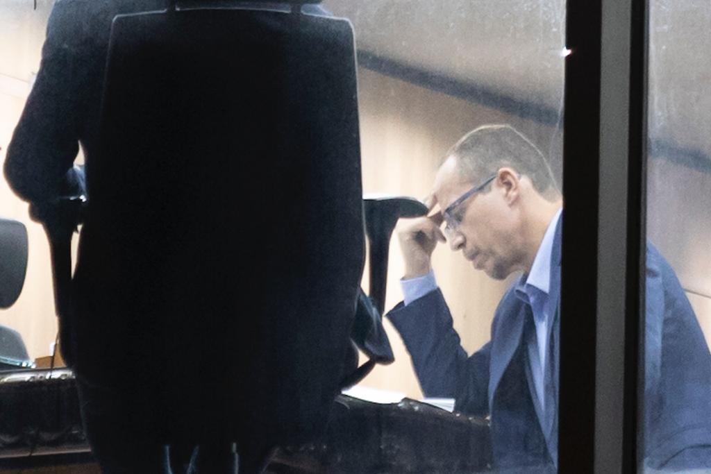 ➡️ Ricardo Cappelli, interventor federal da segurança no DF e secretário-executivo do Ministério da Justiça e Segurança Pública, número dois do ministro Flávio Dino na sala do Palácio da Justiça, nesta noite de domingo (8/1).

Fotos: Igo Estrela/Metrópoles