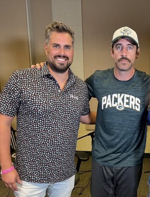 barstoolsports's tweet photo. Bears 1st pick 
Packers miss the playoffs 

What a season https://t.co/cpMbsSVtVO