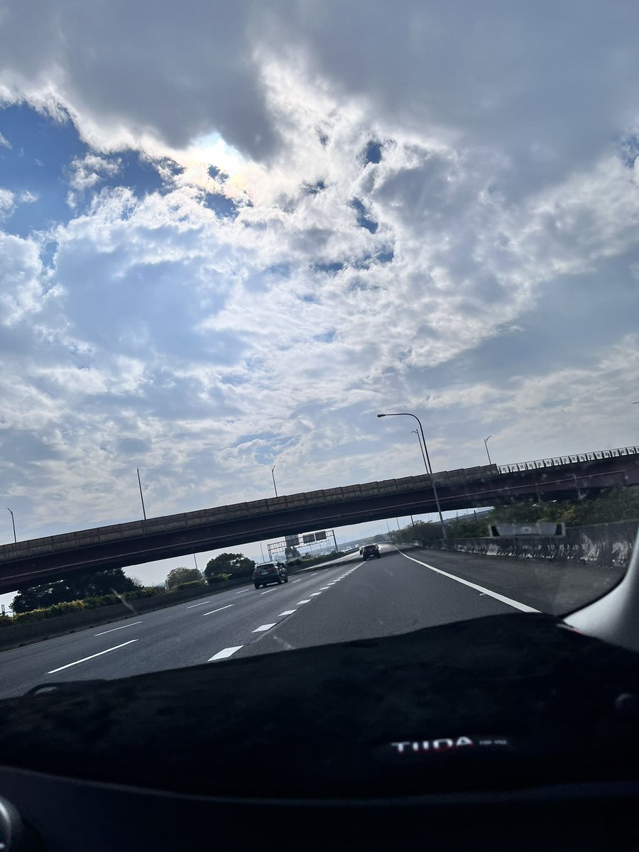 yuer693's tweet photo. 成人的世界好像不能輕易哭泣 https://t.co/227S2rk6fP