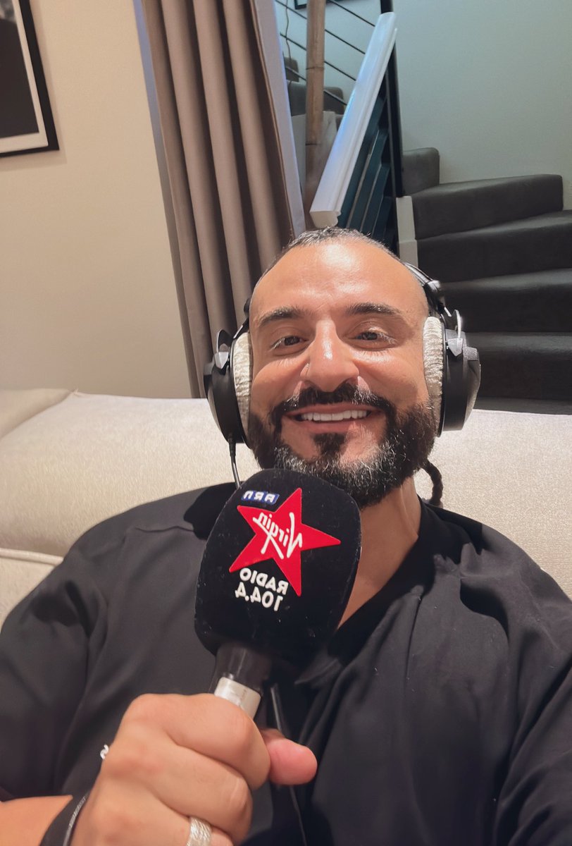 krisfade's tweet photo. Live from my mum and dads house in Sydney, broadcasting across the UAE! #lovetechnology #VirginRadio @KrisFadeShow https://t.co/F8FOZd44mA