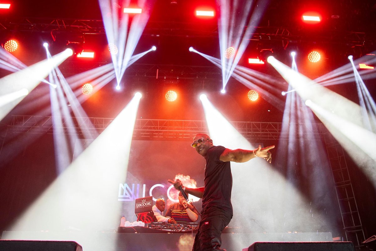 AmbientDoug's tweet photo. Got a wee bit moist photographing @jarule yesterday… https://t.co/BA3yqOhkbG