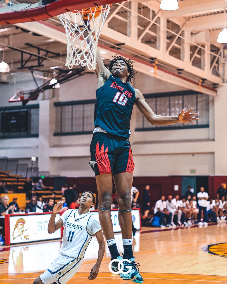 _OmarAGonzalez's tweet photo. Some photos I shot Saturday night at The SoCal Showdown in Pasadena by @gerryfreitas
For more photos of the event follow on IG: og_propaganda #OGPro #freelancePhoto #Available4Work
Video/Photo/Design #CIFSSHoops #CaliHoops #CIFSS https://t.co/Q8J5iClO2u