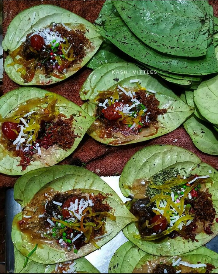 desi_thug1's tweet photo. 8. Godowlia ka Meetha Paan https://t.co/iTYKfjSJO9