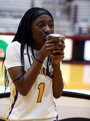 Gilda_Moore_'s tweet photo. Proud of you daughter @iamiracle22 All State Sugar Bowl MVP. Last year this time you was on crutches with ACL injury. To see you play after 9 months meant everything and the picture with Coach says it all. Remain humble, stay focused, and keep working. #MakeEmBelieve https://t.co/Fj2tE5Y3pv