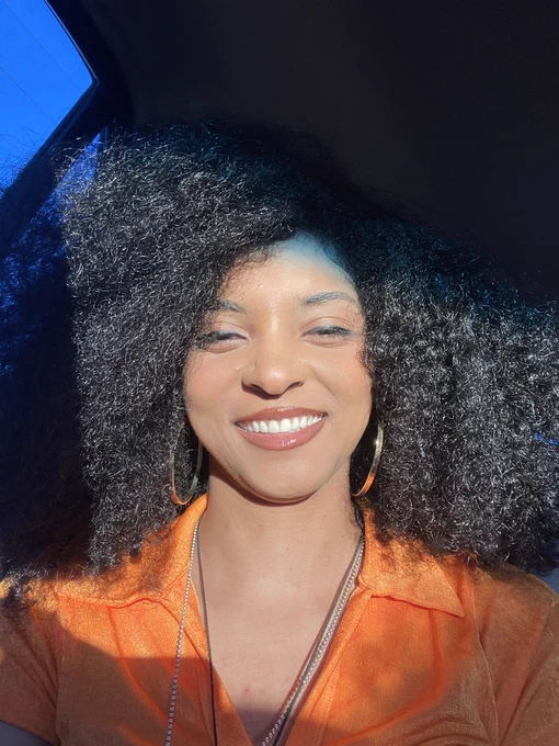 27 looks pretty good on me #rarebreezyselfie 
