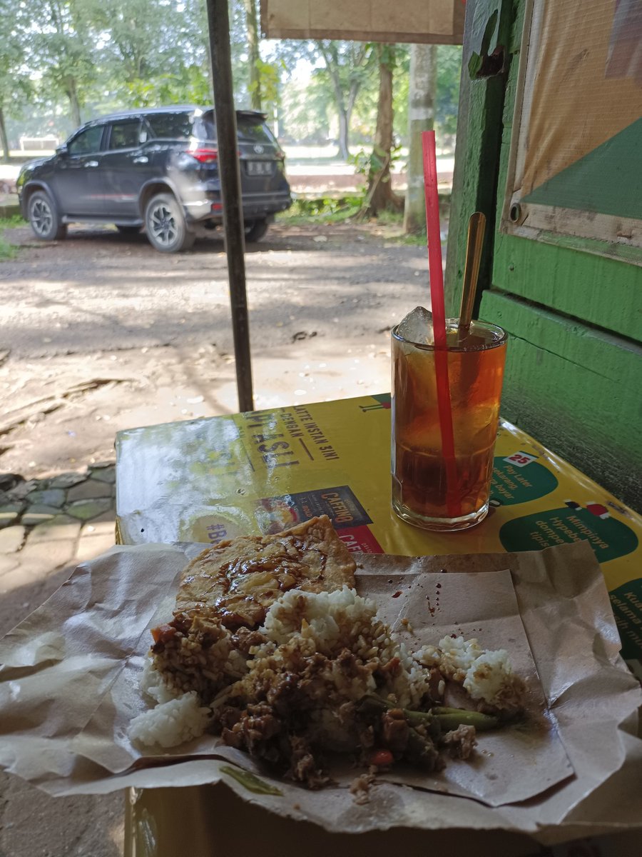 guhdemon's tweet photo. Pusat mengabarkan kalo ini waktunya rolasan.... https://t.co/vijf2jw6eW
