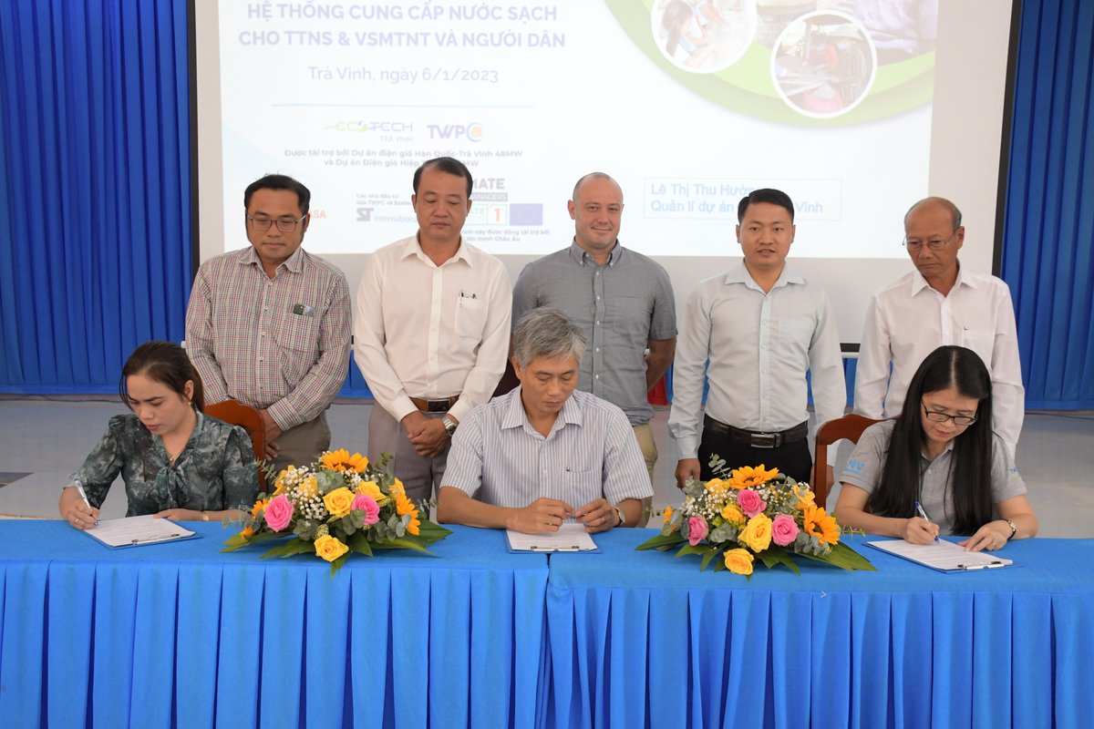 SNVVietnam's tweet image. In 2022, CDP Tra Vinh project completed activities to provide #cleanwater &amp;amp; #sanitation to 7 target communes &amp;amp; conducts survey activities to design a long-term #communitydevelopmentprogram to improve local people's livelihoods &amp;amp; #womenseconomicempowerment: bit.ly/3CxVbHw