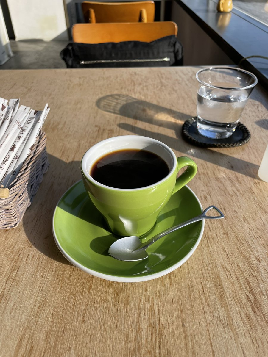 16EBISUMARU's tweet photo. 今朝のコーヒー☕️
ブラジル🇧🇷手摘みピーベリー
成人の日にピッタリな陽射し☀️
#cafeSWITCH #カフェスイッチ https://t.co/INTQ1P643K