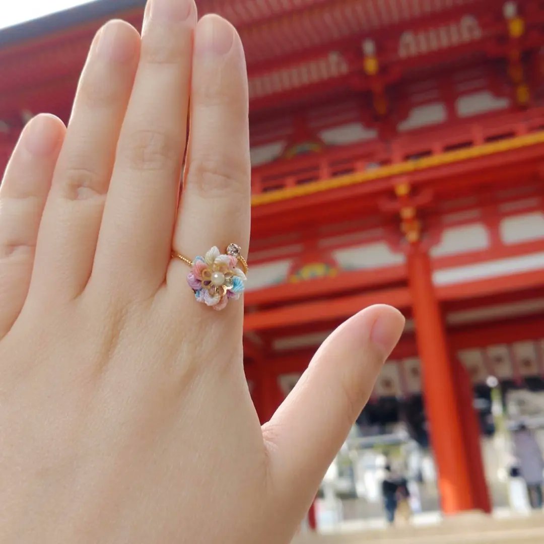 wakana__momo's tweet photo. 指輪が大人気です💍❤⁡
⁡今回もとっても可愛く仕上がりました✨⁡
⁡⁡
⁡素敵な着画ありがとうございます❤⁡
⁡⁡本当にお似合いです✨

欠品していた指輪のパーツ仕入れました！

⁡ #つまみ細工⁡
⁡ #指輪⁡
⁡ #若菜⁡
⁡ #youngleaf ⁡
⁡ #pinchwork ⁡
⁡ #ring ⁡
⁡ #kyoto⁡
⁡ #japan https://t.co/dlHV3Evf94