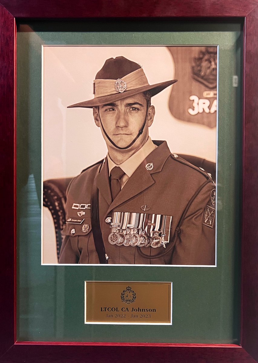 ChesterfieldO5's tweet image. Today I handed over as Commanding Officer of 3rd Battalion, The Royal Australian Regiment ‘Old Faithful’. It’s been an honour to lead @AustralianArmy soldiers of 3 RAR.

It’s time now to support my beautiful wife and kids as we battle breast cancer together.

K9 out.

#DutyFirst