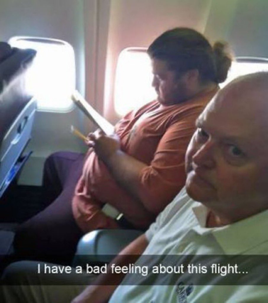 Roybattyforever's tweet photo. Yo me bajaría del avión… https://t.co/87pqKIjDAe