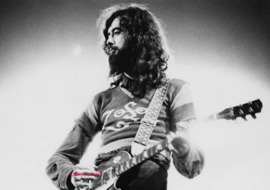 Zepp_mart's tweet photo. James Patrick Page was born in Heston, England. January 9, 1944ππ»π»π»
#LedZeppelin
#JimmyPage π
#Zoso
#NelsonStorm
#Pagey
#LedWallet
#HooverNose
...
The greatest guitarist in the history of rock music https://t.co/VLJcDKhglz