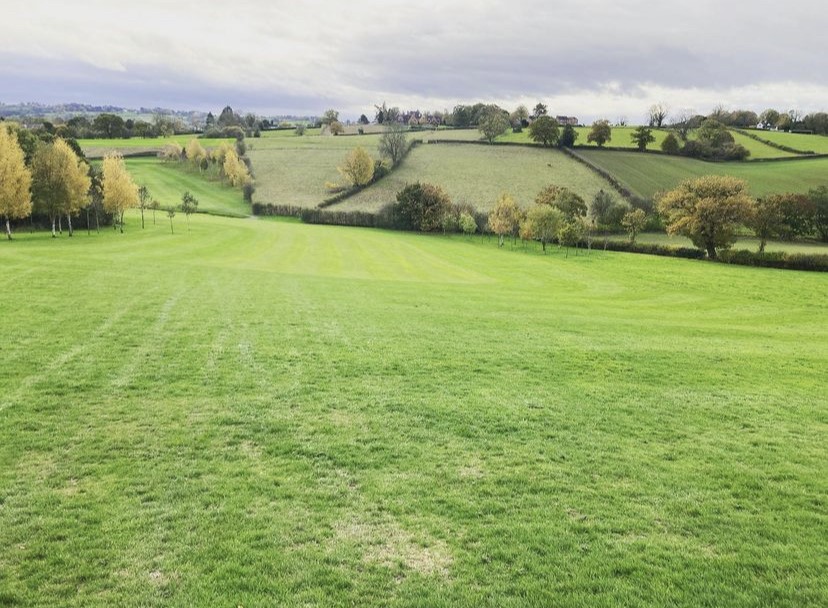 It's a new week, have you got your golf booked in? #chevingolf #golfclub #golfcourse #golf #golfweek #plangolf #golfteetimes #planyourweek #derbyshiregolf #englandgolf #countryside #derbyshire