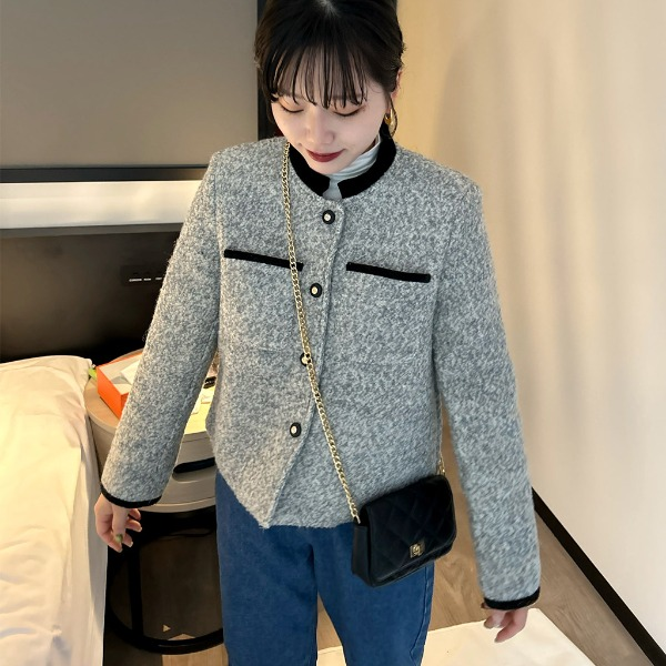 nugu_official's tweet photo. [6mu. ROMU] 今日21時に発売の新作💖 https://t.co/ZlendeTRT8