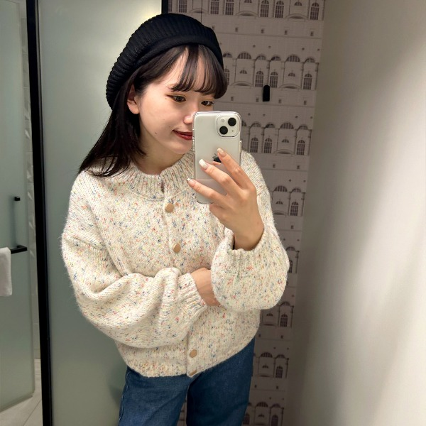 nugu_official's tweet photo. [6mu. ROMU] 今日21時に発売の新作💖 https://t.co/ZlendeTRT8