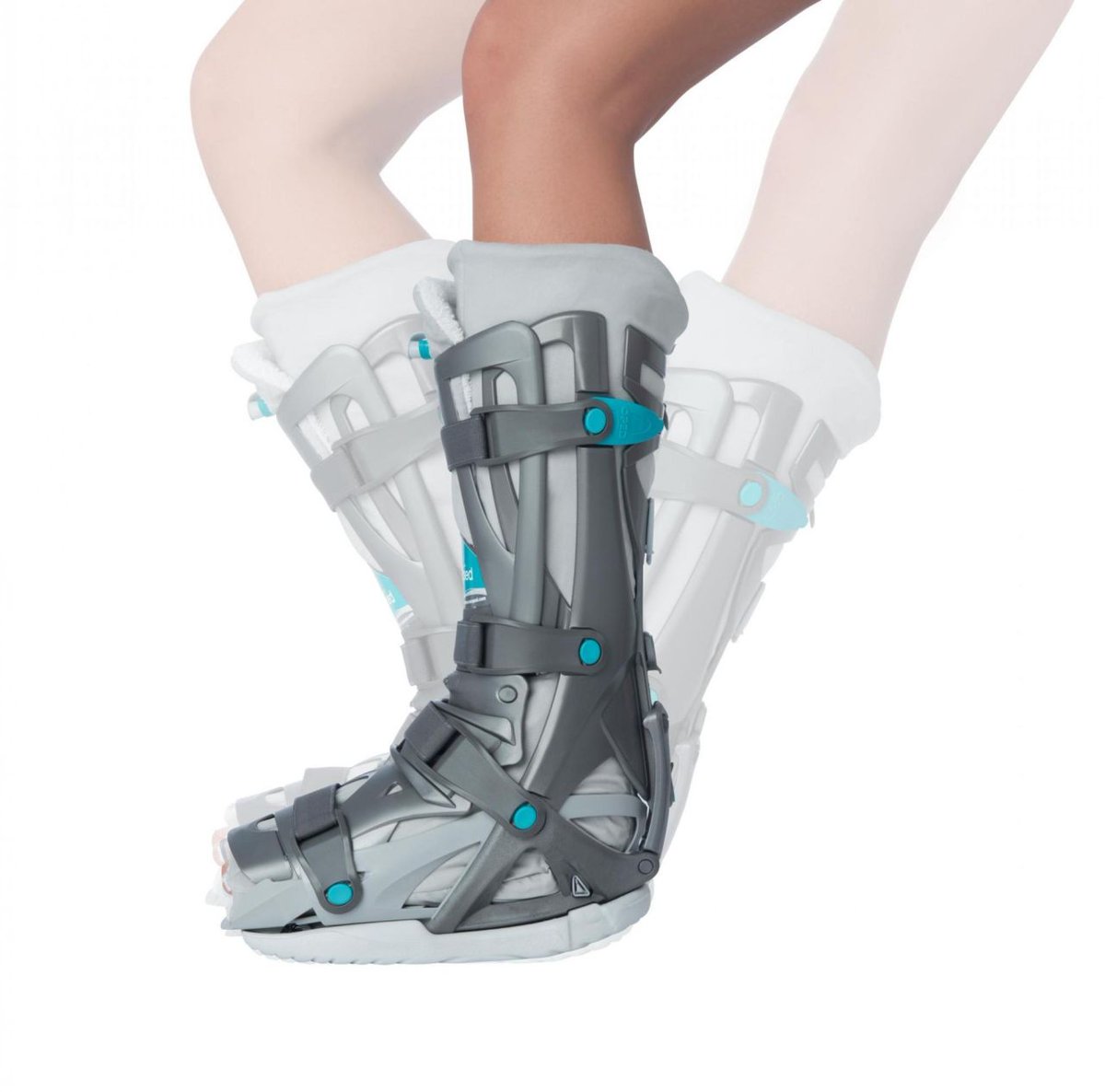 An innovative alternative to serial casting to treat idiopathic toe walking!
Our VACOped boot with dynamic ROM can gradually stretch the foot into a plantigrade position. From30° plantar flexion you can decrease in 5° increments. #toewalking #pediatrics #orthopaedics #vacoped
