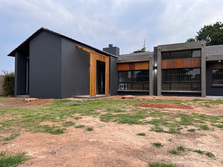 BlackStudio tweet media