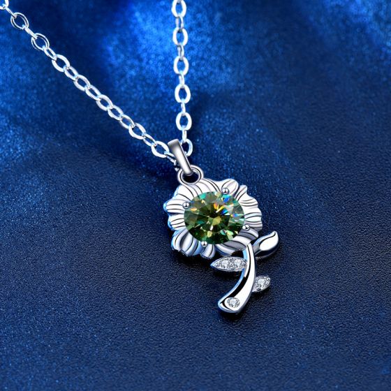 🌻Bringing Sunshine into the world $12.36
buff.ly/3Qp6d7n 

#necklace #beautifuljewelry #silverbene #sunflower #sunflowers🌻 #sunflowers #online #onlineshopping  #girls #girlsaccessories #women #womenaccessories  #silversmith #modern #art #Moissanite #sunflowernecklace