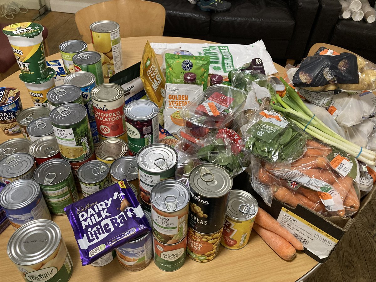 plymouthsouprun's tweet photo. A very busy Sunday, 108 people served, with only just enough food for the last stop. We hadn’t expected to see quite so many people! Clothes, toiletries &amp; ambient food also available. Great to be joined by the @ParkMass team &amp; Em @PathDevon collaborative work at its best. 🙏 ALL. https://t.co/FvRi8QVgni