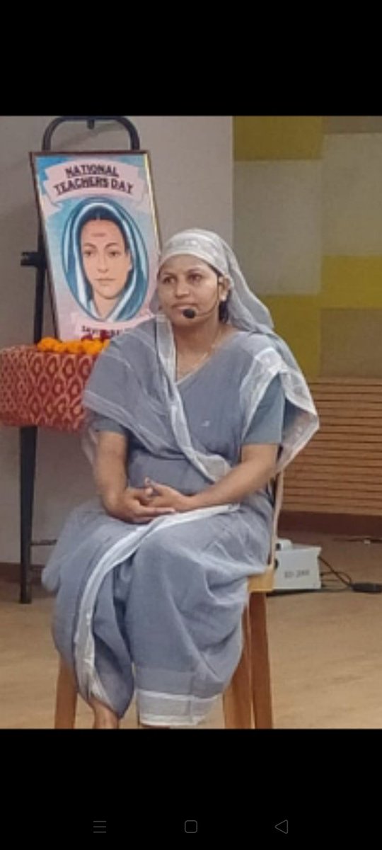 संघर्ष शिक्षा का हो या नारियों की समस्या का
ज़िक्र होंगा हर बार आपके कार्यों और त्याग का
 गूँजेगा एक नाम हरदफ़ा #फ़ातिमा_शेख़ का 
#FatimaSheikh9Jan