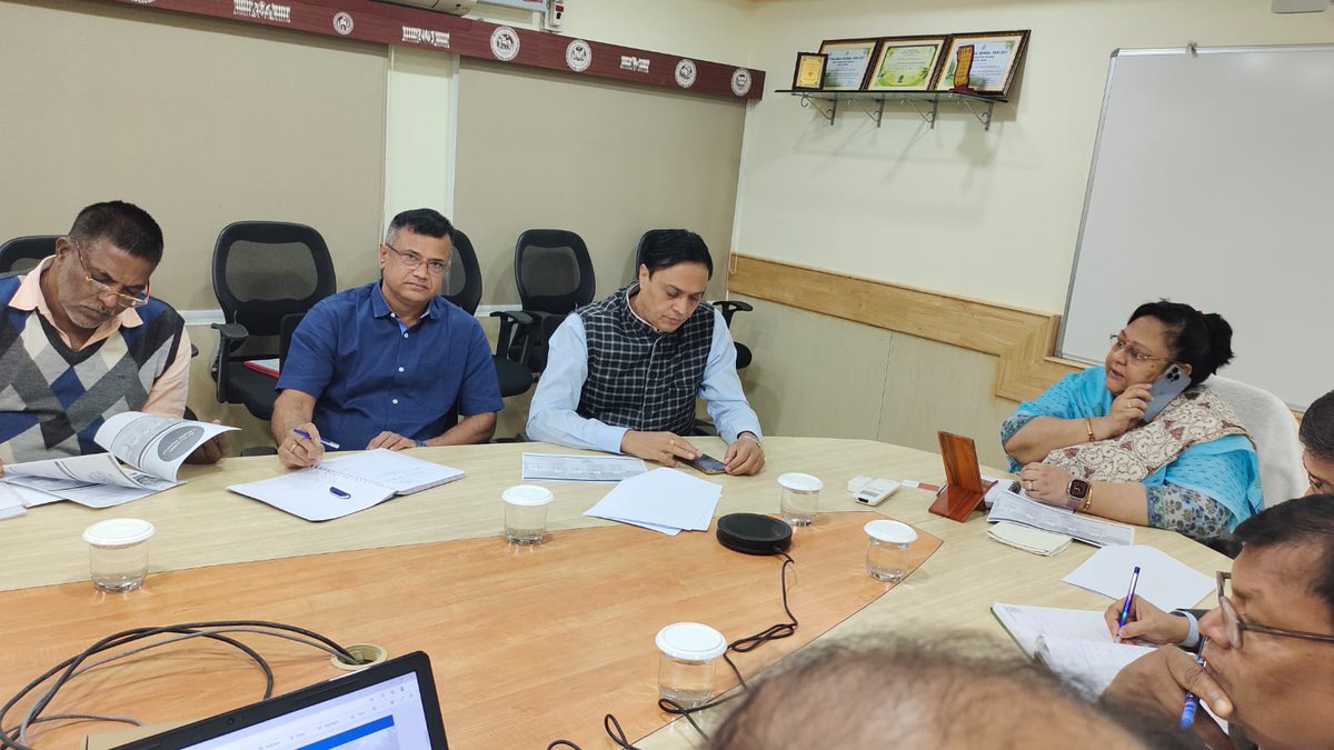 kkjha123's tweet image. Met Dr Meeta Biswal, Principal Chief Conservator of Forests  and #OFSDP (#odisha Forestry Sector development #project Phase II ) #team (#govtofodisha) on 7th January   #bhubaneswar and gave #presentation on #Biomass #recycling of #agriculture #residues @BergMarten @NLWorks_nl