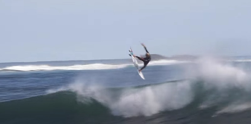 surferrulemag's tweet photo. PRO SURFERS EN EL OESTE DE AUSTRALIA
Mick Fanning, Kelly Slater, John John Florence entre otros  en West Oz, costa oeste de Australia🌊🏄🌏
#JohnJohnFlorence #kellyslater  #MickFanning #SurfenAustralia
https://t.co/GreYco6d4a

https://t.co/F7TlGyRD76 https://t.co/QqSeqFq2ai