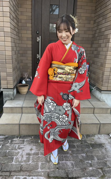 沢口愛華