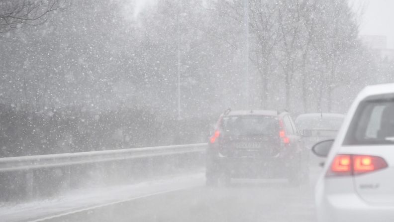 Varaa aikaa liikenteeseen! Lähes koko maassa huono ajokeli – Uudellamaalla erittäin huono
mtvuutiset.fi/artikkeli/vara…
#sää