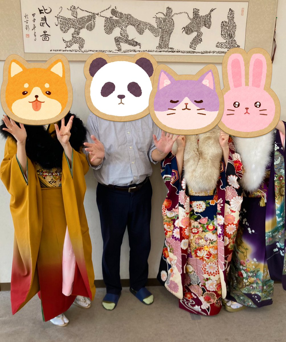 eikoshib's tweet photo. 祝成人🍻
兎に角みんないい子たちばかりです💐
いつでも肩車してやる笑 https://t.co/wVIKn1UWgz