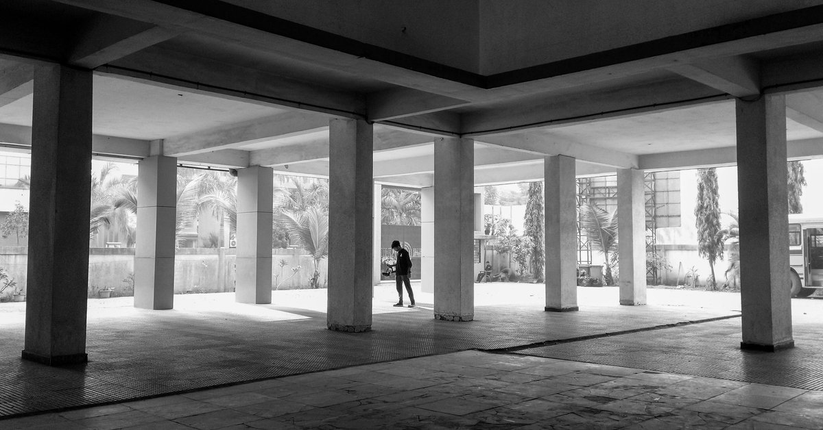 Solopunk45's tweet photo. Leap of faith

#photography #monochromephotography #blackandwhite #MondayMotivation https://t.co/oVwqLpPRtS
