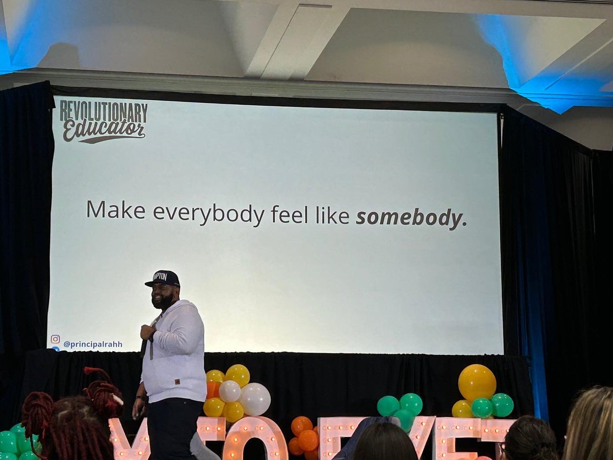 MissAlma_LMS's tweet photo. The @cfpextrayard was filled with many highlights; among them was listening to @principalrahh & meeting Teacher of the Year @kurtsenior. I am better from having participated in this outstanding event. @reachhigher #SCOY2022 https://t.co/fzXwXIIZdU