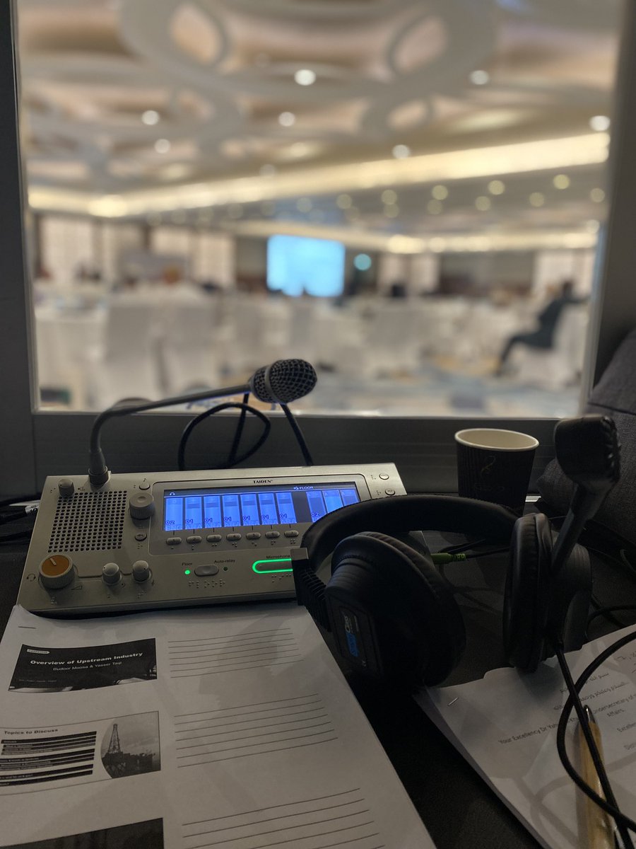 مترجمون فوريون محترفون..
الكلمة_للترجمة_القانونية_والفورية

Interpreting at best shape
Word_legal_tran_ &amp; Interpreting