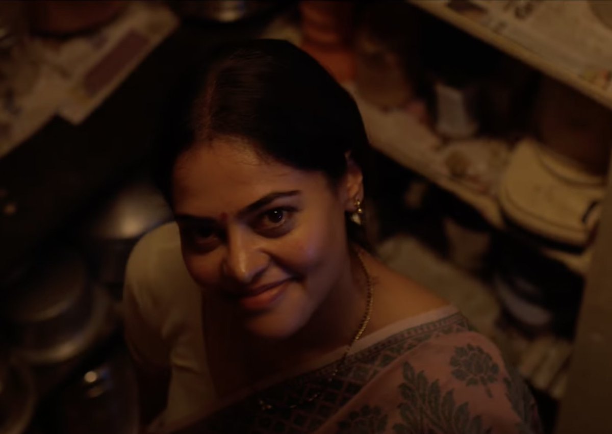 TrendsShindu's tweet photo. Few pics from the teaser
Bindu, the beautiful ❤️
@thebindumadhavi 

#BinduMadhavi https://t.co/oasvvpkAbs