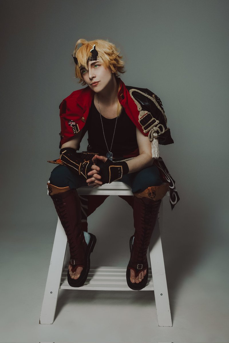 nazar_Alexander's tweet photo. Happy b-day Thoma! 🤗
#Genshinlmpact #thoma #thomacosplay #genshincosplay https://t.co/ksC69hj6T8