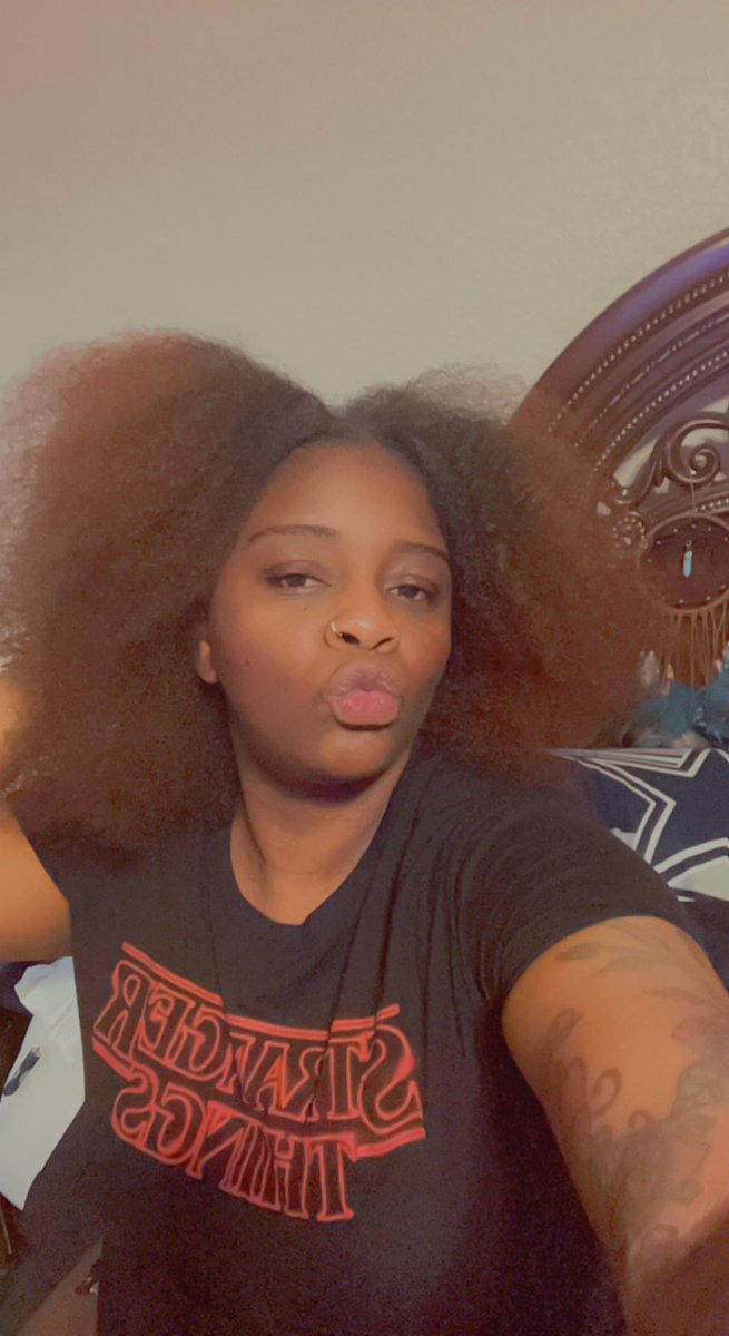 IAM iKandi Content Creator On Twitter Taking My Braids Down Posing For A Picture Laid Down 